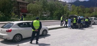 Специализирана полицейска операция по метода „широкообхватен контрол“ се проведе днес в Смолян