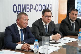 Министър Даниел Митов: МВР е на гражданите, на всички Вас – не позволявайте нищо и никой да петни авторитета на институцията
