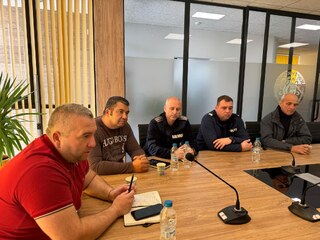 Служители на  РУ-Костинброд обсъдиха с кметове превенцията на престъпността в малките населени места
