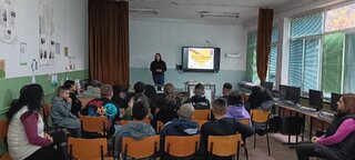 Презентации за телефон 112 в София и Перник