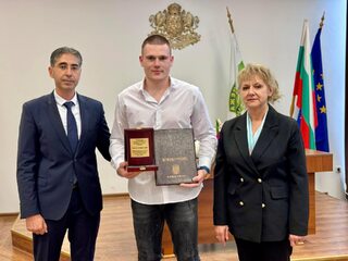 Добрият пример: курсант Светлин Занков
