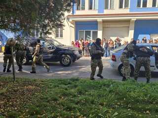 По случай професионалния празник на българската полиция – 8 ноември в ОДМВР-Благоевград гостуваха ученици от 03 ОУ „Димитър Талев“ в Благоевград