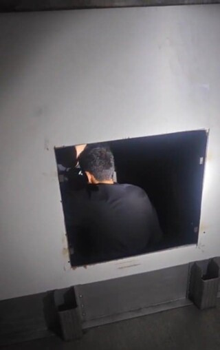 Гранични полицаи от ГПУ-Русе задържаха 16 иракчани, укрити в тайник на хладилен камион