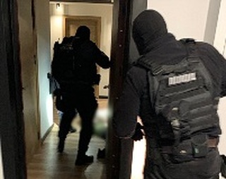 Organised crime groups involved in migrant smuggling targeted during a large-scale action