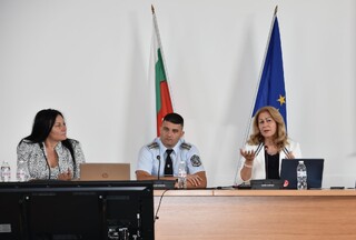 ISEDA: Иновативна борба с домашното насилие!