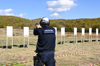 Обучение на над 80 служители на FRONTEX се проведе в Академията на МВР