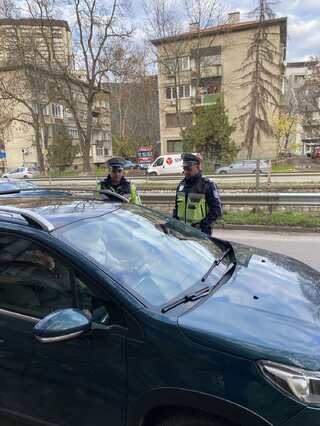 Трима ранени след катастрофа на изхода на град Левски