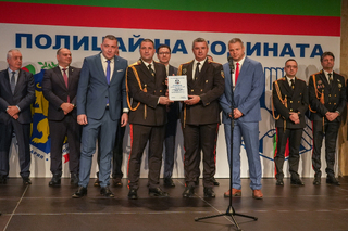Министър Даниел  Митов:  Днес отдаваме заслуженото на мъжете и жените в униформа, които защитават стабилността и ни дават поводи за гордост