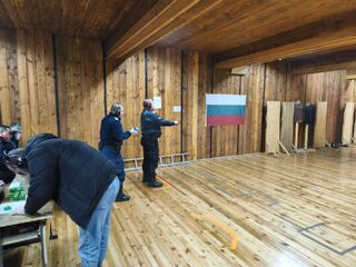 Областен „Коледен турнир Смолян 2025“ по стрелба се проведе в ОДМВР – Смолян