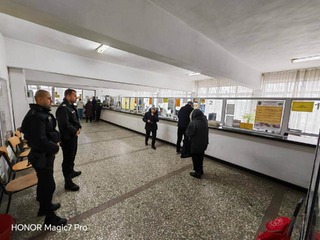 Засилени проверки от полиция и жандармерия в Нова Загора