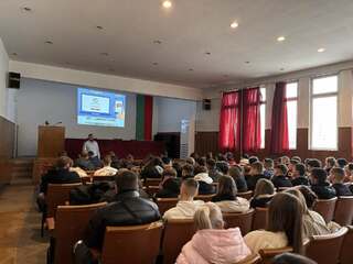 Продължава обучението по Националната програма „Предпазване на младите хора от престъпления” 
