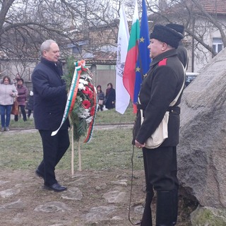 Ръководни служители на областната дирекция участваха в тържественото честване на годишнината от Освобождението на гр. Търговище