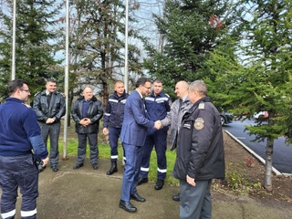 Министър Даниел Митов: „Огнеборците заслужават респект и по-добри условия на труд”