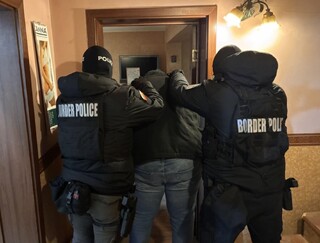 При специализирана операция е разкрита нарколаборатория в софийско село, задържани са двама