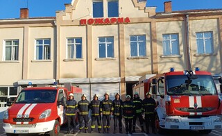 Служители на ОДМВР-Стара Загора и РДПБЗН-Стара Загора почетоха паметта на служителите на реда, загинали при изпълнение на служебния си дълг