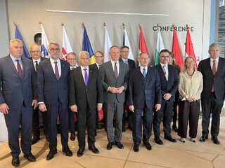 Minister Emil Dechev takes part in Salzburg Forum meeting