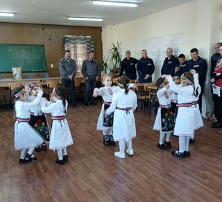 Лазарки благословиха служителите на РС „Пожарна безопасност и защита на населението“ – Силистра
