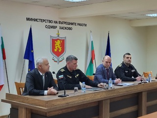 Министър Дечев: Действията на полицейските служители са гаранция за законността на изборния процес