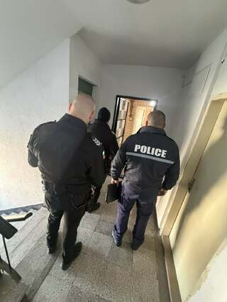 Полицейска акция в Пернишко: Решителни действия срещу изборните нарушения и престъпността