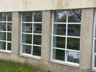 Ремонтирани спортни зали, нова дограма и отоплителна система в Ректората на АМВР