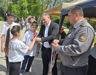 Отборът на пещерското ОУ „Св. Патриарх Евтимий“ спечели първото място в областният кръг на ученическото състезание „Млад спасител“