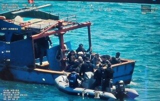 Гранични полицаи задържаха плавателен съд с незаконни мигранти близо до нос Резово