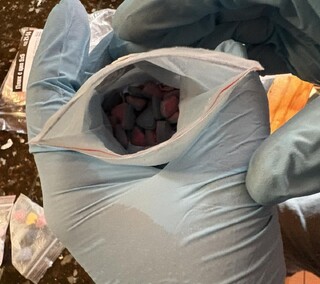 42-годишен мъж от Шумен е задържан в хода на специализирана полицейска операция с четири вида наркотици