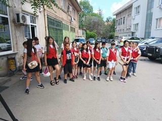 20 ученици завършиха успешно програмата „Детско полицейско управление“ в Перник
