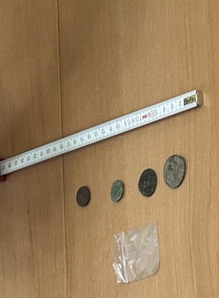 Предмети с белези на културно-исторически ценности са иззети в  хода на спецоперация в плевенско село