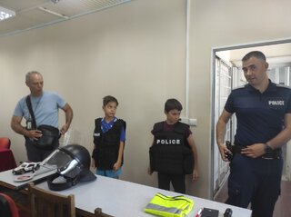 Ден на отворени врати в Районно управление - Берковица за четвъртокласници от Трето основно училище „Иван Вазов“