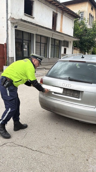 Масирана полицейска операция на ГДНП в област Ловеч установи множество нарушения на пътя