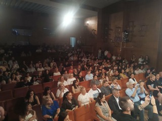 Превенцията започва с разговор: Ученици, родители и институции обсъдиха рисковете от наркотичните вещества