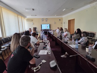 Служители от сектор „Домашно насилие“ към ГДНП проведоха обучение на оператори и координатори от Националната система 112