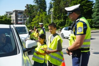 С децата в името на живота