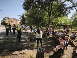 33 деца от Брезник се включиха в инициативата на полицията „Безопасно лято 2026“