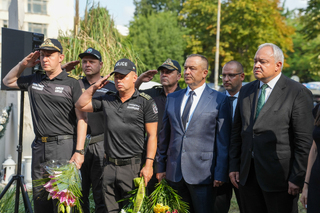 Министър Иван Демерджиев почете паметта на полицейските служители Атанас Градев и Йордан Илиев