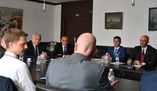 Среща на ръководството на МВР, АМВР и Axon се проведе в Академията