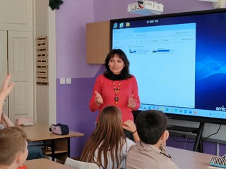 Продължава активната работа на полицията в силистренските училища