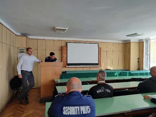 Полицейски служители и треньори по силови спортове обединяват усилия срещу проявите на насилие сред децата в Силистра