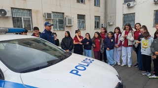Петокласници от основно училище в гр. Търговище гостуваха в местното полицейско управление