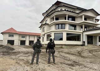 ГДБОП продължава разследването на корупционна схема за източване на ВиК дружество чрез обществени поръчки