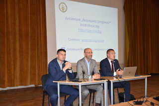 Среща на директора на дирекция „Вътрешна сигурност“ – МВР, с курсанти от факултет „Полиция“ се проведе в АМВР