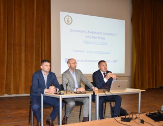 Среща на директора на дирекция „Вътрешна сигурност“ – МВР, с курсанти от факултет „Полиция“ се проведе в АМВР