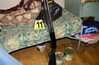 Гранични полицаи от РДГП – Кюстендил разкриха незаконно оръжие, канабис и цигари с македонски бандерол