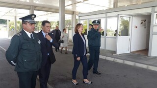 Министър Бъчварова поздрави граничните полицаи от ГПУ-Гюешево, отказали подкуп от чужди граждани