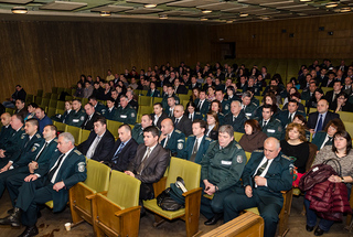 През 2014 г. на влизане в България са задържани общо 6 499 незаконни имигранти, с 44% по-малко спрямо 2013 г.