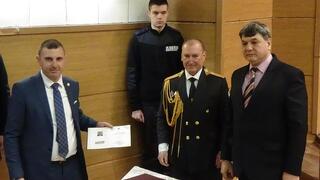 Връчени бяха дипломите на задочно завършилите АМВР, випуск 2017-2021 г.