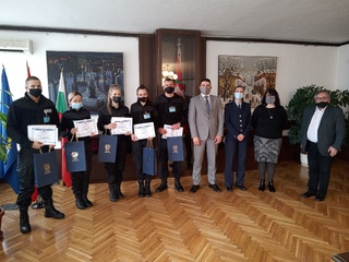 Петима курсанти от АМВР отличени в конкурс за есе за домашното насилие и насилието, основано на пола