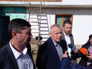 Криминалисти от ГДНП разбиха модерна лаборатория за марихуана
