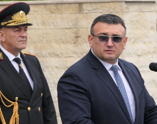Министър Маринов: Наша отговорност е да се грижим за живота и здравето на служителите си, които ежедневно са на терен и защитават хората и закона  